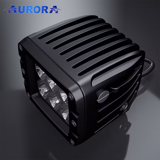 Super lumineux étanche camion tout-terrain automobile accessoires de voiture 40W carré LED travail lumière Spot inondation conduite lumière hors route pièces