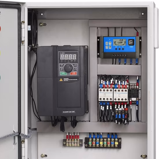 10A 20A 30A PWM Système solaire à énergie solaire PWM Contrôleur de charge solaire à affichage LED pour système solaire